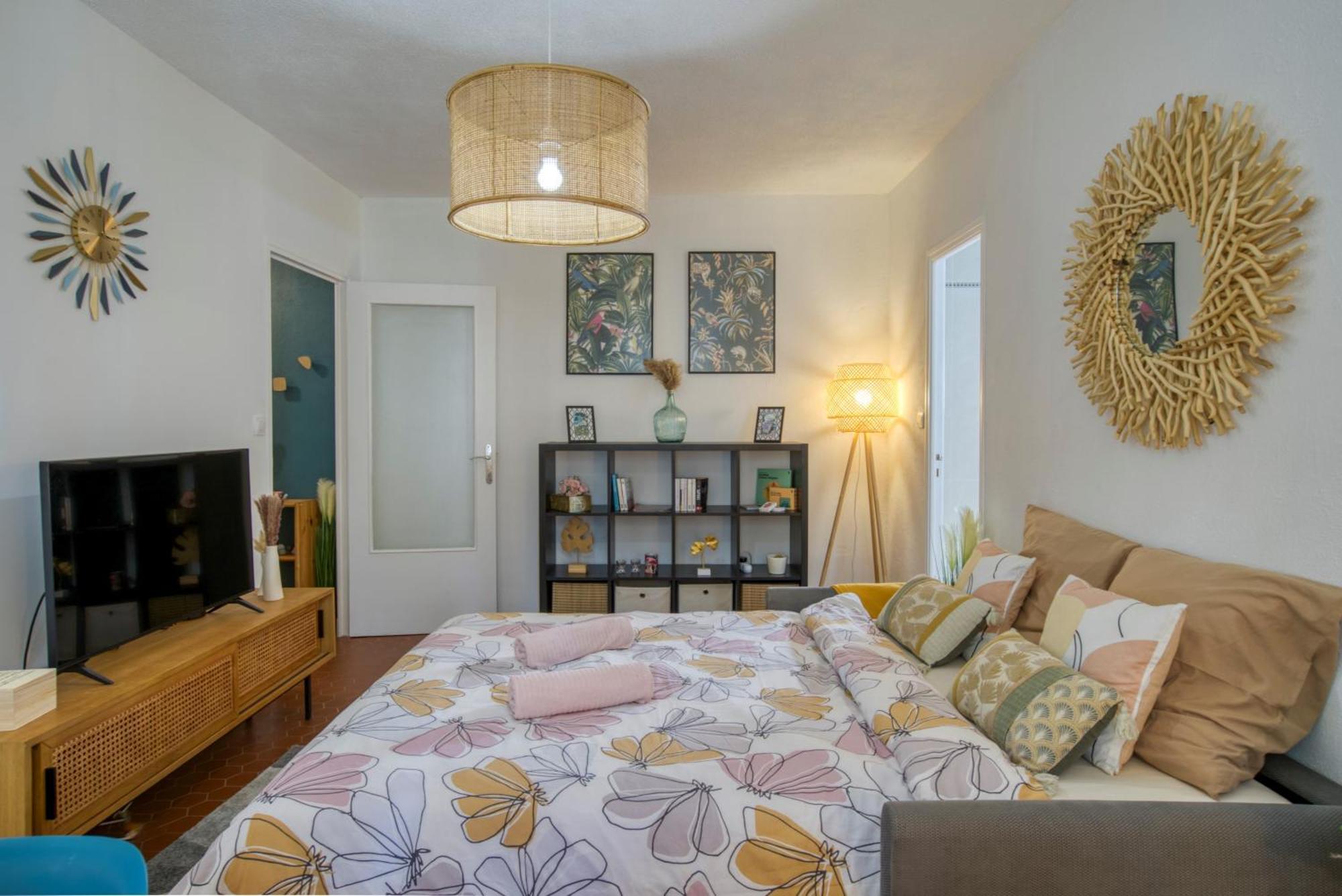 Cosy, Modern, Fully Equipped, Air Conditioning, Nice Historical, Old Town, 1Minute Walk From Beach - "Le Bunico 4" Buitenkant foto