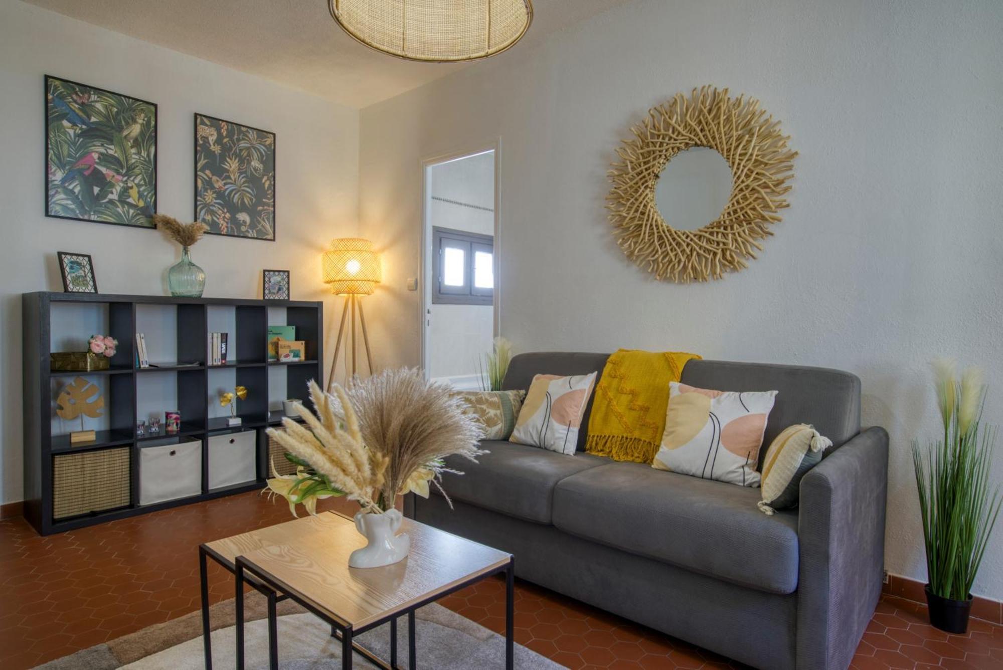 Cosy, Modern, Fully Equipped, Air Conditioning, Nice Historical, Old Town, 1Minute Walk From Beach - "Le Bunico 4" Buitenkant foto