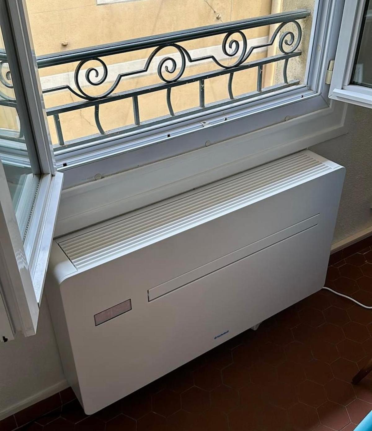 Cosy, Modern, Fully Equipped, Air Conditioning, Nice Historical, Old Town, 1Minute Walk From Beach - "Le Bunico 4" Buitenkant foto